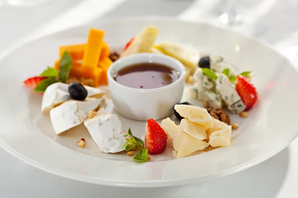 Cheese Plate — Stock Photo, Image