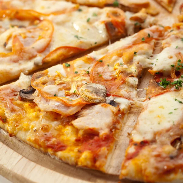 Italiensk pizza — Stockfoto