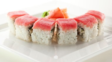 Ton balığı maki Sushi