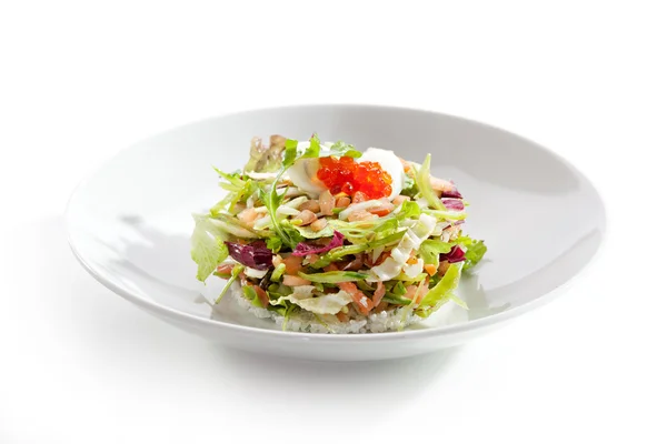 Karışık salata somon ile — Stok fotoğraf