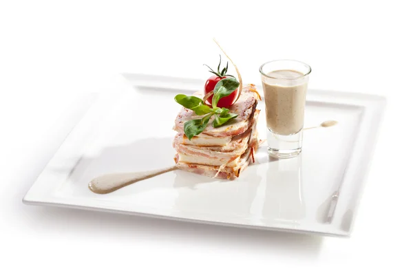 Bacon embrulhado Pate com torrada — Fotografia de Stock