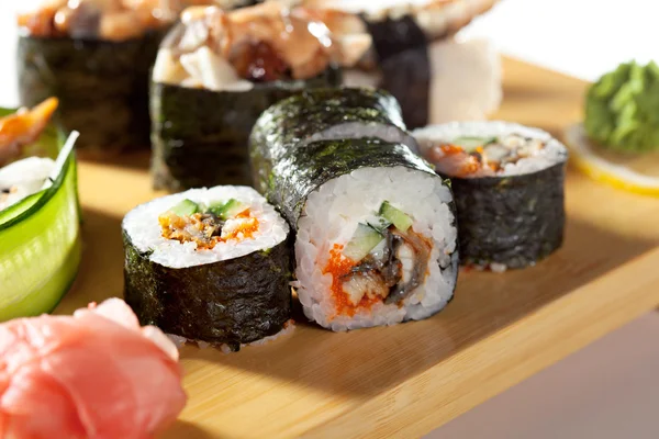 Japanese Cuisine - Sushi Set — Stock Photo, Image