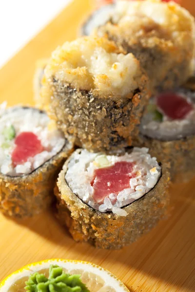 Rolo de sushi Tempura — Fotografia de Stock