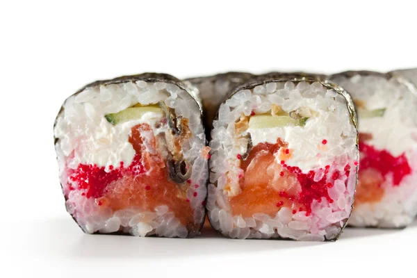Roll sushi na biały — Zdjęcie stockowe