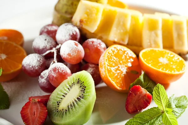 Summer Fruit Dish — Stock Photo, Image