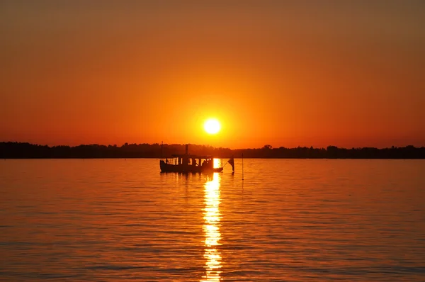 Sunset fishing — Stock Photo, Image