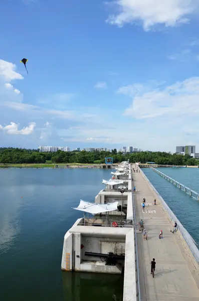 Yachthafensperre in Singapore — Stockfoto