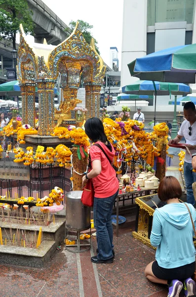 Erawan Shrine, Hindu shrine in Bangkok — Stock Photo, Image