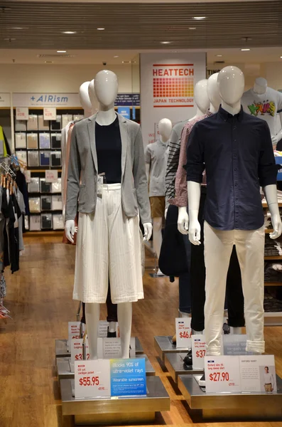 Uniqlo mağaza Changi Havaalanı, Singapur — Stok fotoğraf