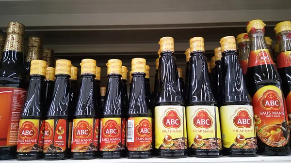 Sauce soja ABC vendue au supermarché — Photo