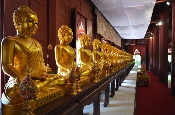 Budda d'oro nel tempio — Foto Stock