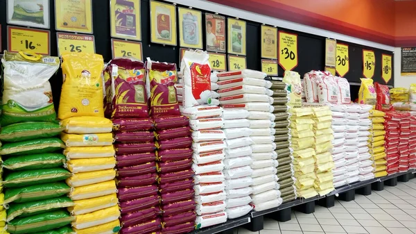 Arroz vendido na loja em Singapura — Fotografia de Stock