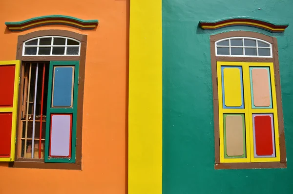 Bunte fassade des gebäudes im kleinen indien, singapore — Stockfoto