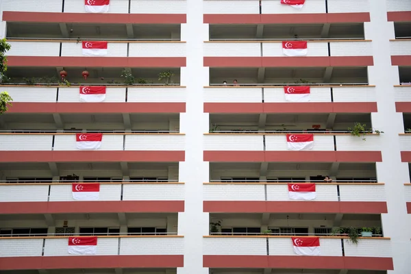 Singapur Ago 2020 Bandera Suspensión Del Edificio Residencial Singapur Para —  Fotos de Stock