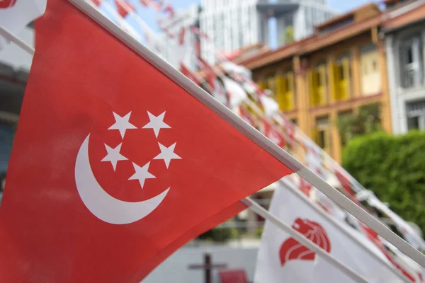 Singapore Sep 2021 Singapore Flaggor Hänga Gatan För Dekoration — Stockfoto