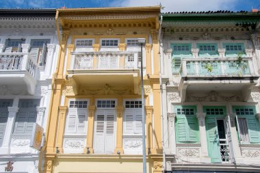 Singapur - 6 Eylül 2021: Çin Mahallesi, Singapur 'daki eski binalar