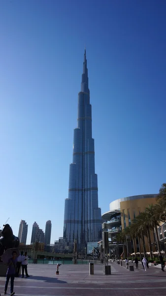 Μπουρτζ Χαλίφα, ψηλότερο πύργο του κόσμου, στο κέντρο της πόλης του Burj Dubai — Φωτογραφία Αρχείου
