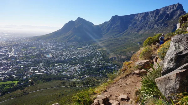 Jalan setapak dan pemandangan di Cape Town, Afrika Selatan — Stok Foto