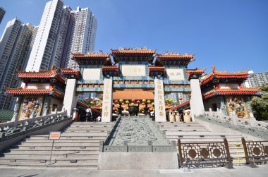 Hong Kong insanlar dua etmek Wong Tai Sin Budist tapınağını ziyaret 