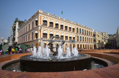 Turistler ziyaret tarihi binalar Leal Arata Squi surround