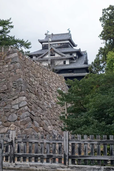 Una vista del castillo de Matsue en Matsue —  Fotos de Stock