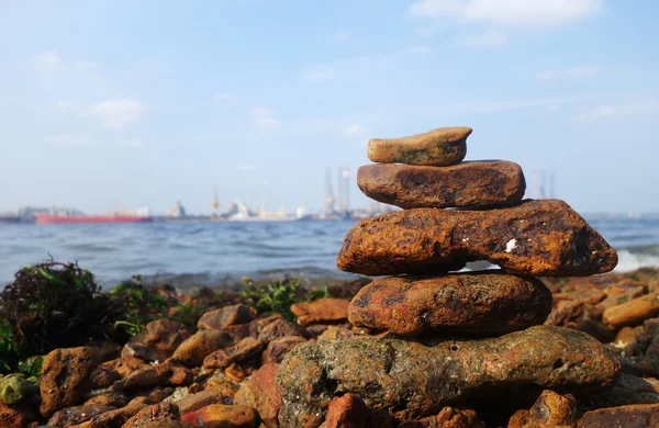 Rocks on the coast of the sea — Stock Photo, Image
