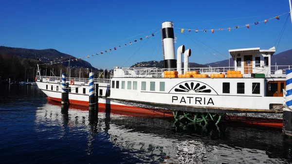 Ferieby ved Comosøen i Varenna, Italien - Stock-foto