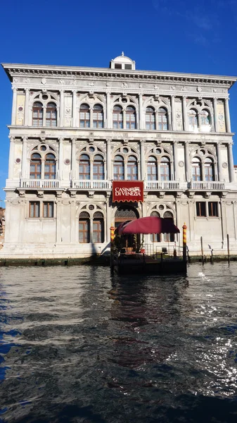 Casino di Venezia Voortbouwend op de Canal Grande in Venetië — Stockfoto