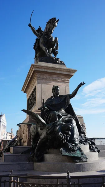 Статуя короля Віктора Emmanuel Ii — стокове фото