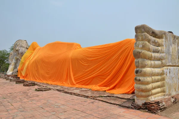 Wat Lokayasutharam est Temple de Bouddha couché à Ayutthaya — Photo