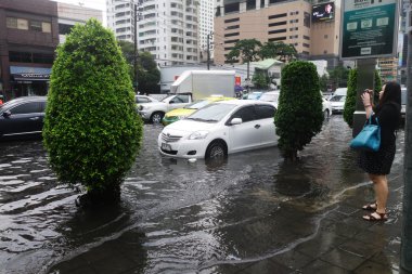 Ağır Sağanak seller Bangkok