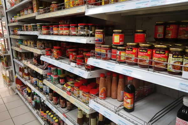 Múltiples marcas de salsa de cocina — Foto de Stock