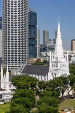 Singapur - 30 Ekim 2025: Singapur 'da bulunan St Andrew Katedrali manzarası. Singapur Anglikan Piskoposluğu 'nun katedral kilisesi.