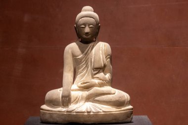 Çin, Chongqing 'deki Dazu Taş Oyma Müzesi' nin içindeki antik Yeşim Buddha heykelleri. Müze, Dazu Kaya Oymaları 'nın koleksiyonu, korunması ve araştırılması üzerine yoğunlaşmıştır.