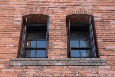 Yokohama, Japonya 'daki Akarenga ya da Kırmızı Tuğla Deposu. Tarihi, yenilenmiş bir kırmızı tuğla bina kompleksi. Alışveriş ve yemek için popüler bir yer.