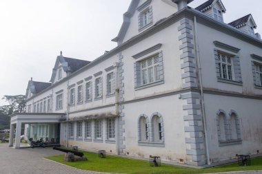 Kuching, Malezya - 28 Ocak 2026 Kuching, Malezya 'daki Sarawak Müzesi. Müze, burada birçok doğal tarih sergilendiği gibi bir dönüm noktasıdır.