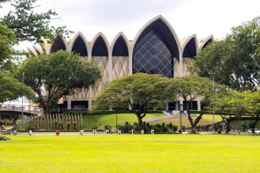 Kuching, Malezya - 28 Ocak 2026: Kuching, Malezya Borneo Kültür Müzesi. Müzede atalarımızın sanatı saygı duyulan tarihi, canlılığı ve Sarawak 'ın zengin kültürel tarihini sergiliyor.