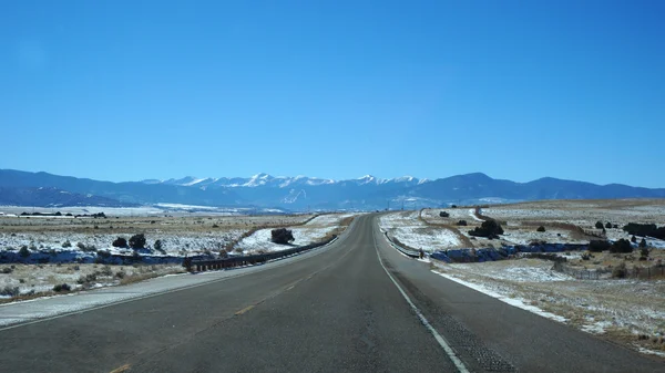 风景秀丽的沙漠公路美国. — 图库照片