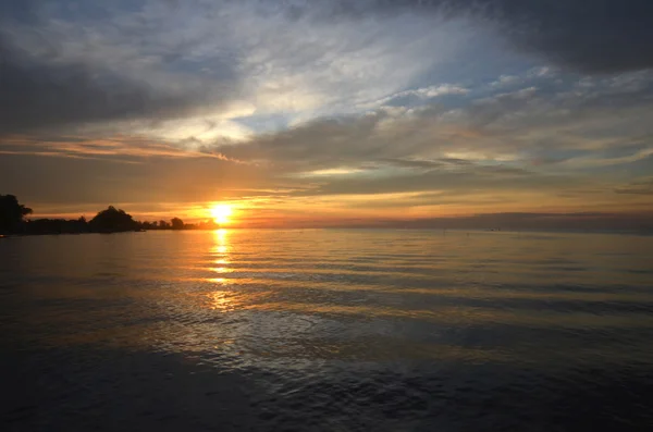 Tanjung Sepat playa en la luz de la mañana — Foto de Stock