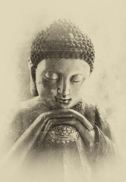 Buddha in sanften, verträumten Tönen — Stockfoto