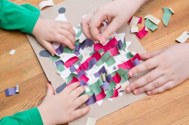 Kişisel Yapışkan Not Defteri Yapışkan Kirpi. Çocuğunuzu ofis temasına getirin.