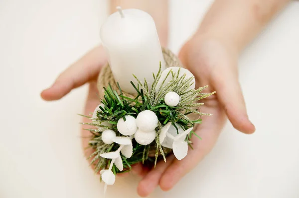 Velas Natal Decorações Fundo Branco Castiçal Feito Mão Decoração Advento — Fotografia de Stock