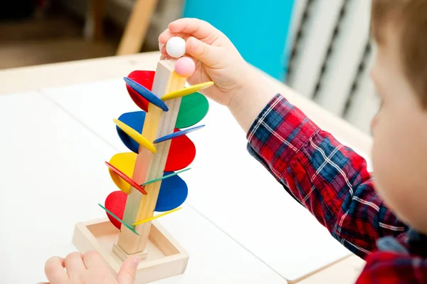 Torre Corrida Mármore Madeira Brinquedo Crianças Para Diversão Feliz Jogar — Fotografia de Stock