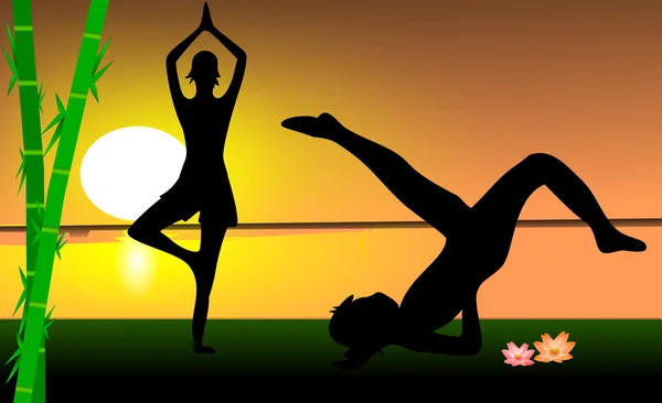 Silhouette de yoga au coucher du soleil — Photo