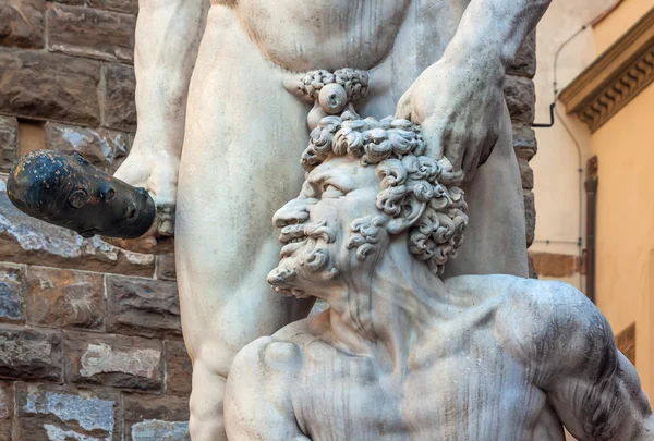 Herkuleen ja Cacuksen patsas - Piazza della Signoria - Firenze — kuvapankkivalokuva