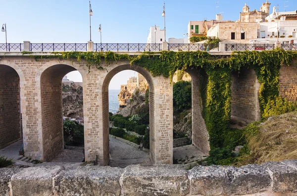 Polignano-普利亚大区的全景视图 — 图库照片