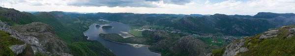 Dramática Vista Aérea Ciudad Del Lago Desde Alto Los Fiordos — Foto de Stock