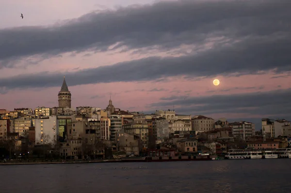 Istanbul View Full Moon — Stock Photo, Image