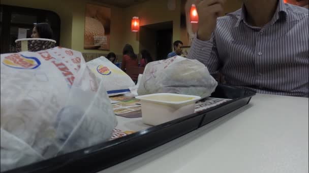 El restaurante Burger King — Vídeos de Stock