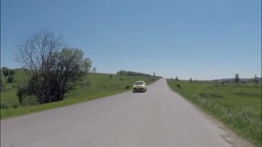 POV sürüş ülke yol asfalt, kamera önünde, yaz